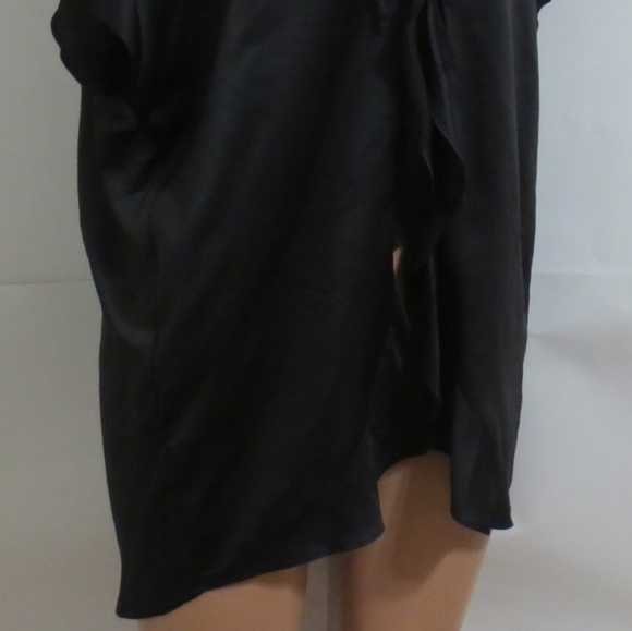 🆕Victoria's Secret Robe - Picture 3 of 3